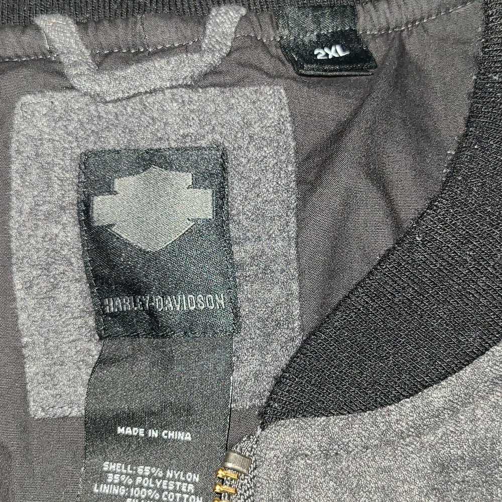 Vest - Picture 4 of 4